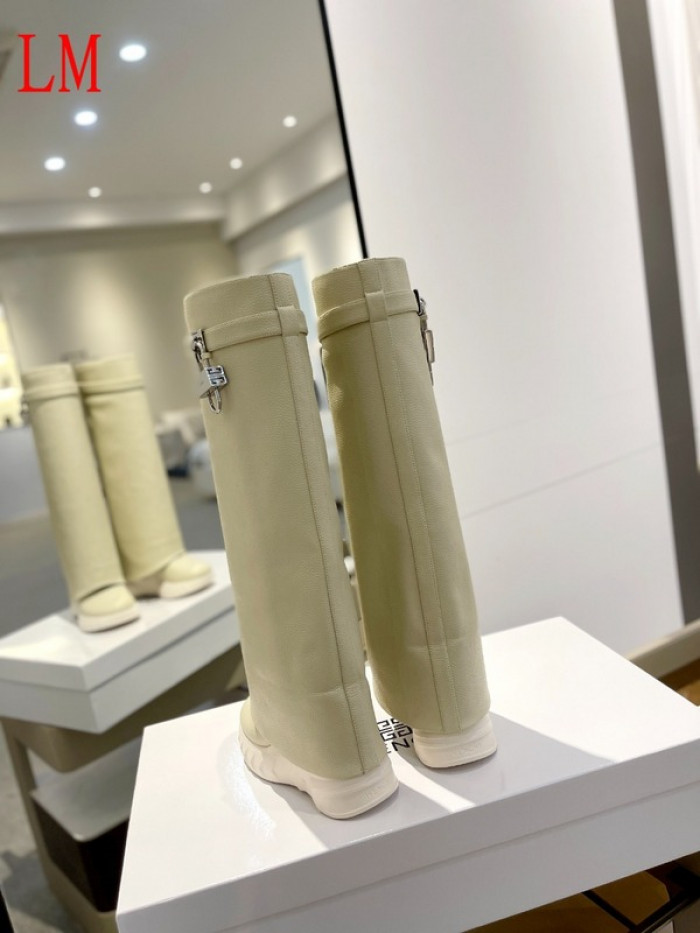 G1VENCHY BOOTS