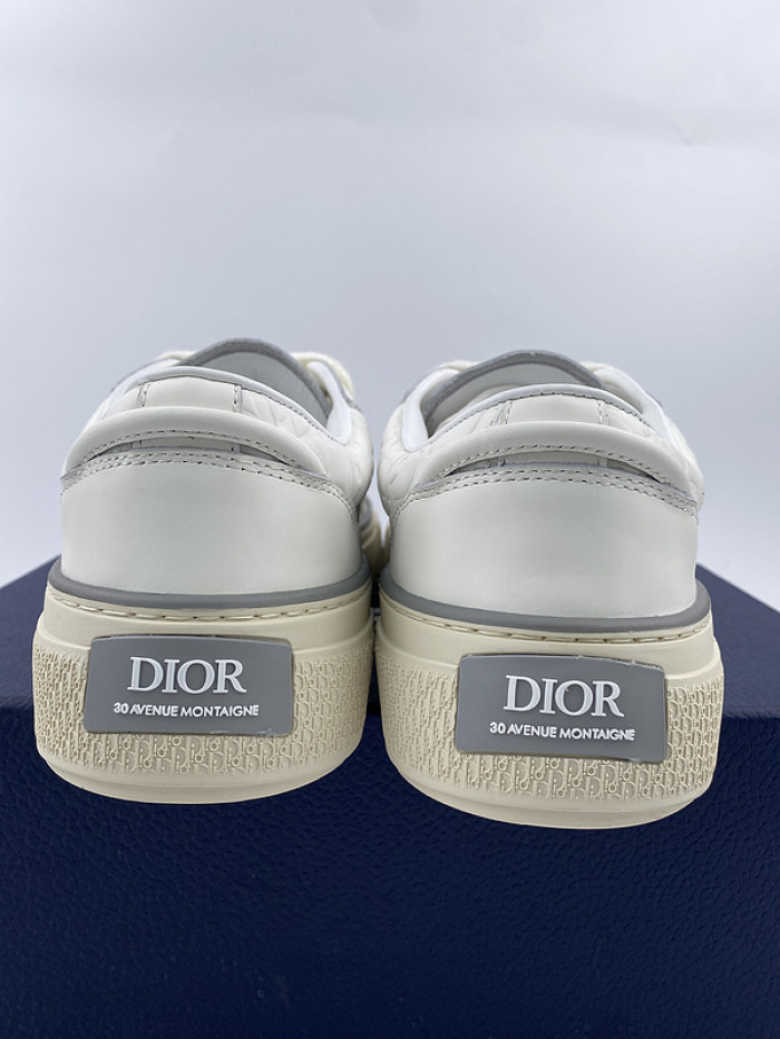 D10R B33 Sneaker