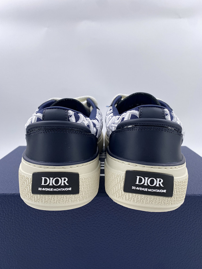 D10R B33 Sneaker