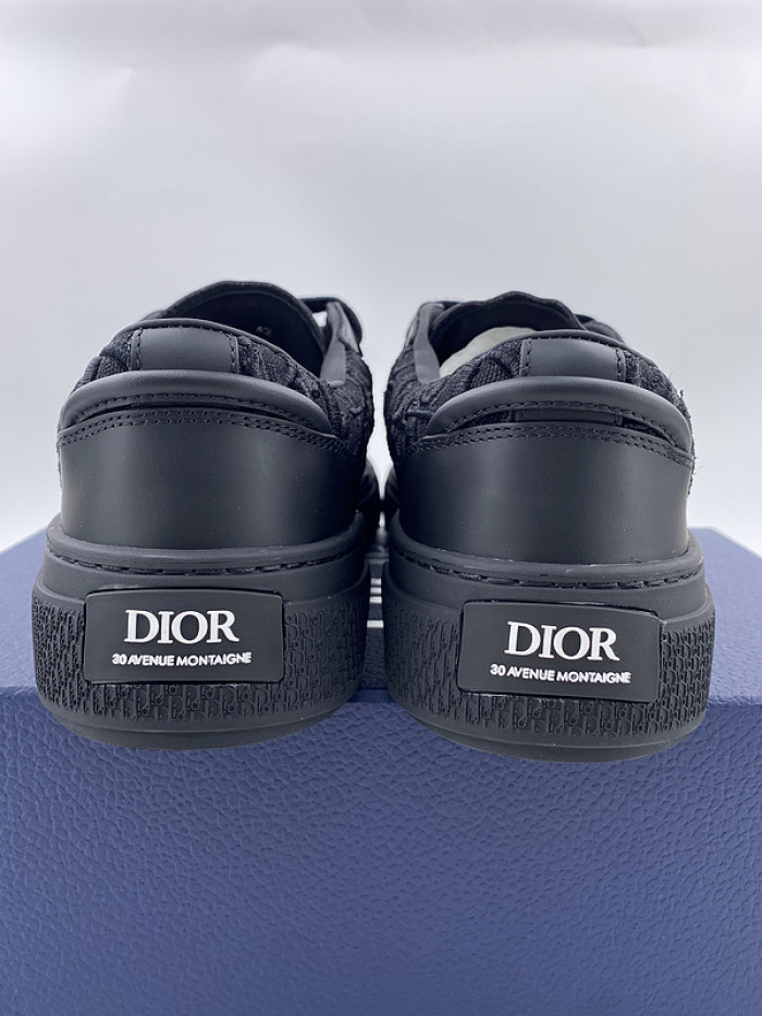 D10R B33 Sneaker