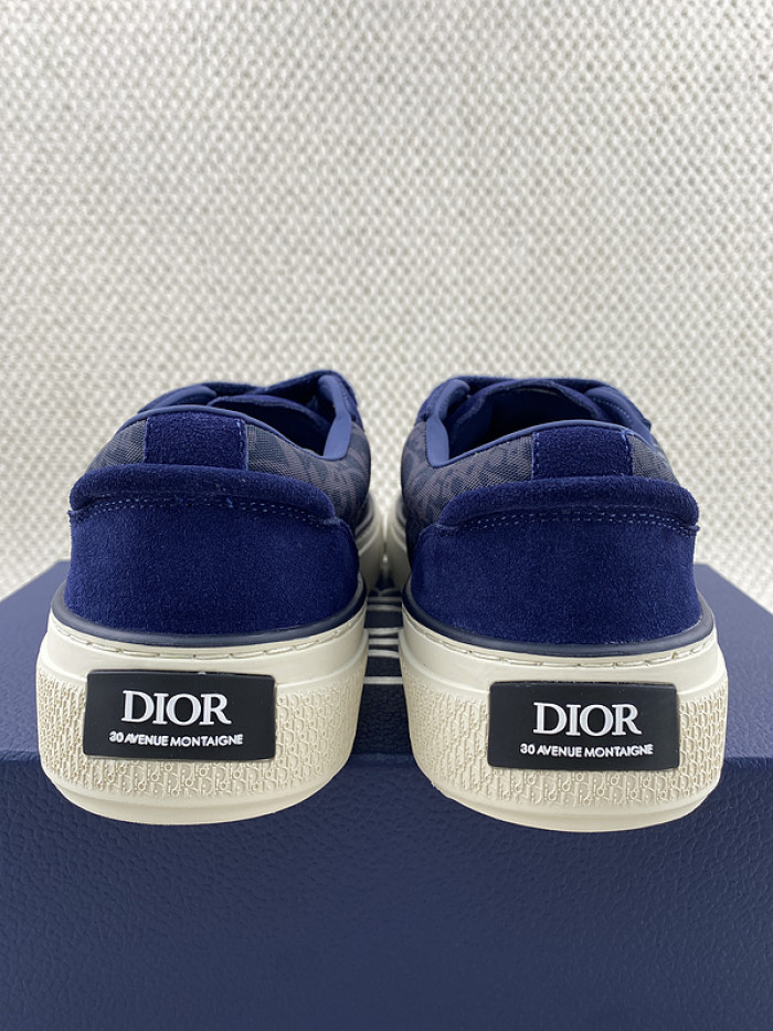 D10R B33 Sneaker
