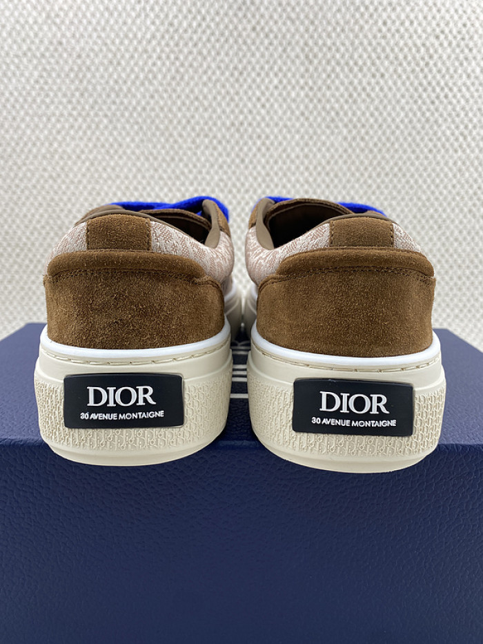 D10R B33 Sneaker