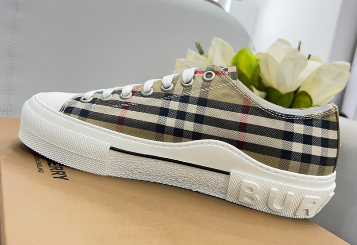 BUR SNEAKER