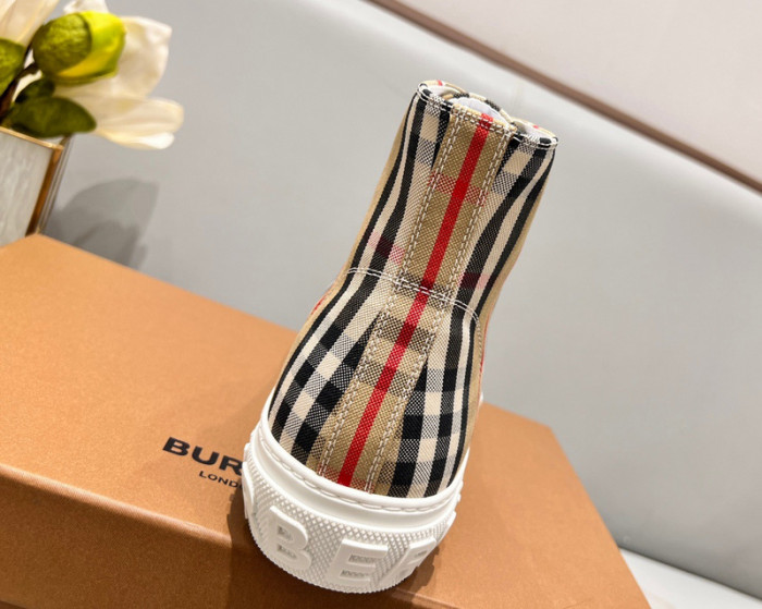 BUR SNEAKER