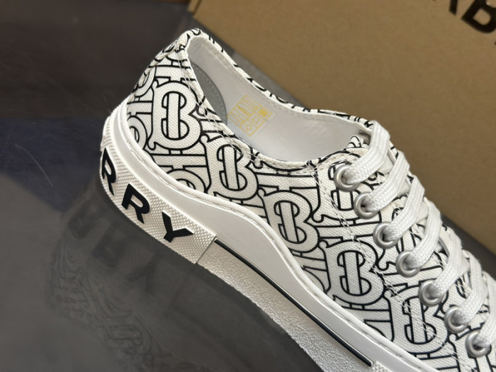 BUR SNEAKER