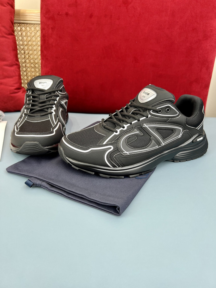 D10R B30 SNEAKER