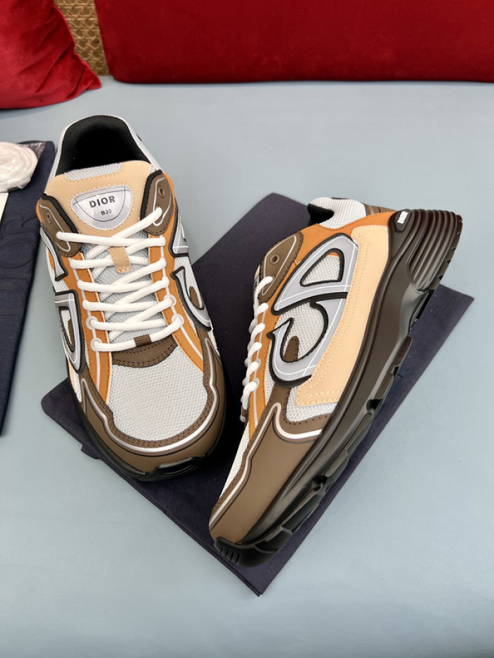 D10R B30 SNEAKER