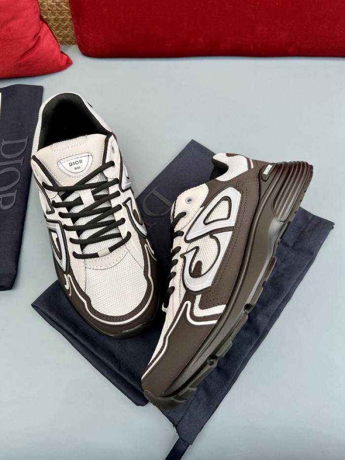 D10R B30 SNEAKER