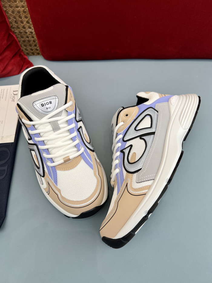 D10R B30 SNEAKER
