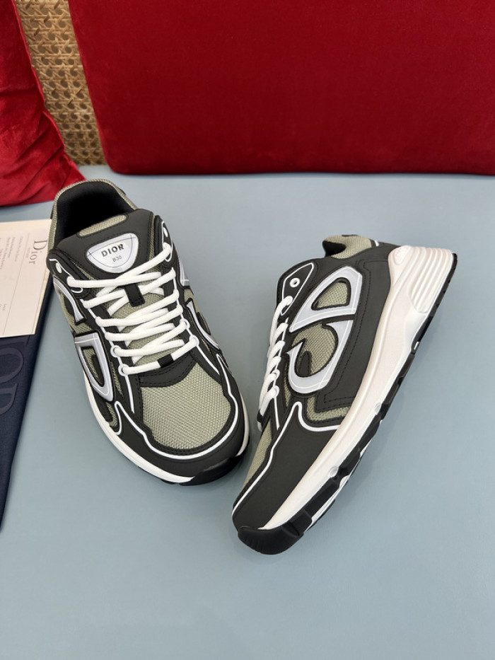 D10R B30 SNEAKER