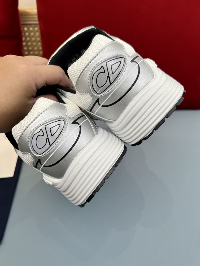 D10R B30 SNEAKER