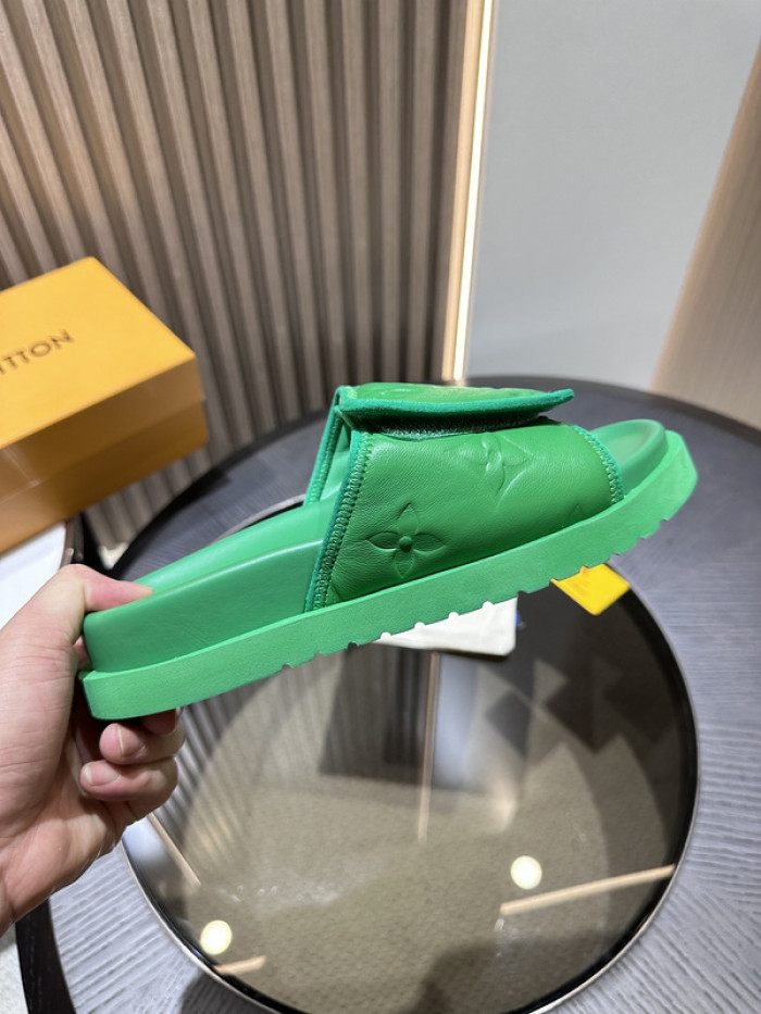 Lou1su1tt slides