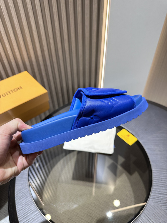 Lou1su1tt slides