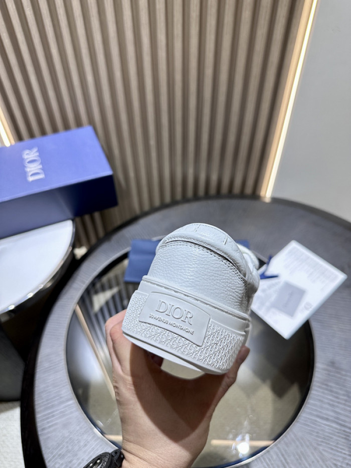 D10R B33 Sneaker