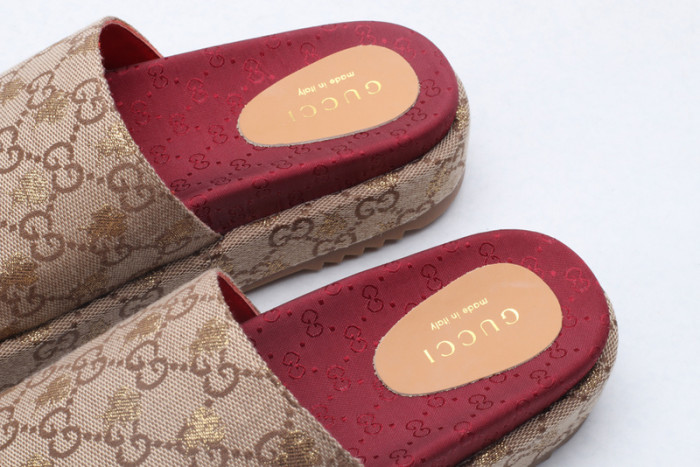 Gu66 SLIPPERS