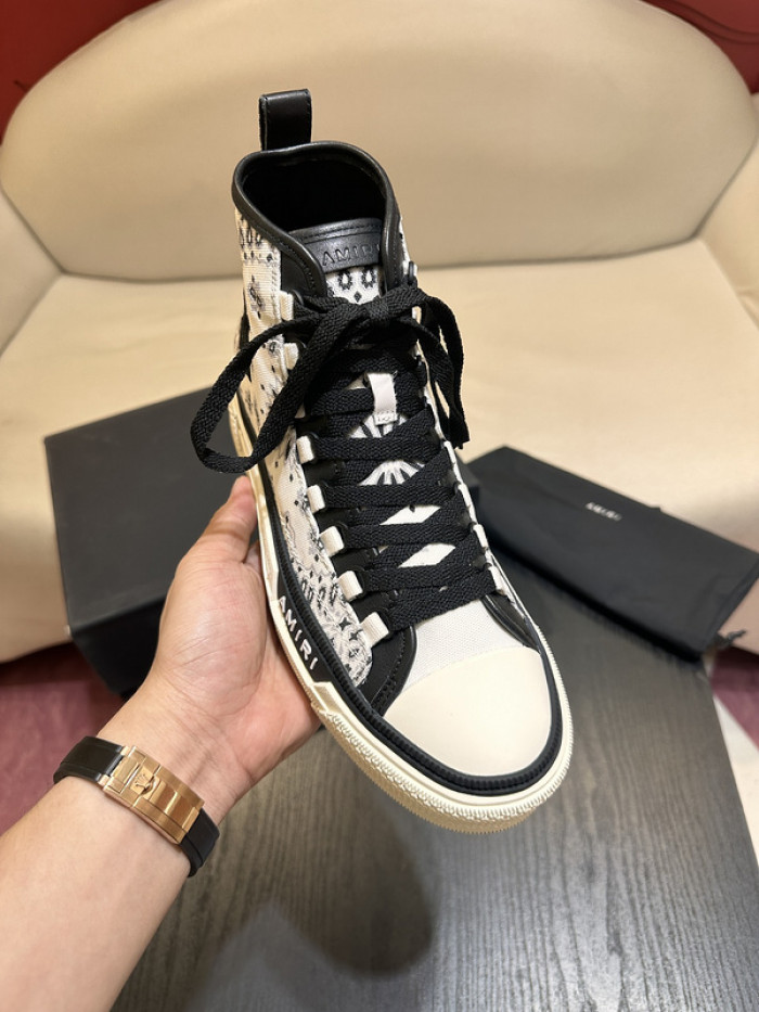 AM1R1 Skel high top