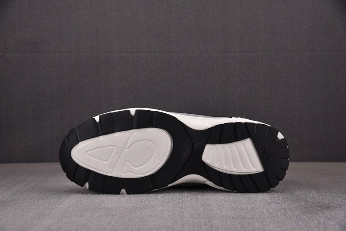 D10R B30 SNEAKER