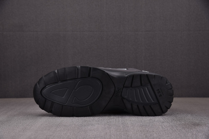 D10R B30 SNEAKER