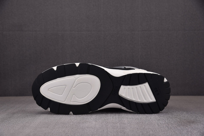 D10R B30 SNEAKER