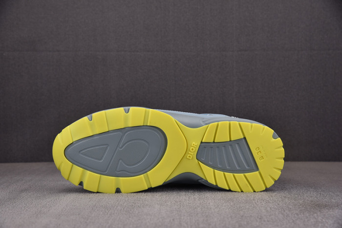 D10R B30 SNEAKER