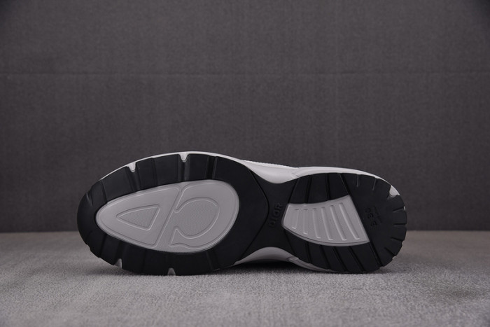 D10R B30 SNEAKER