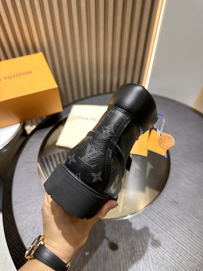 Lou1su1tt boots