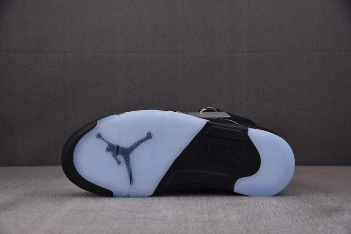 Air Jordan 5 “Black Metallic Reimagined”HF3975-001