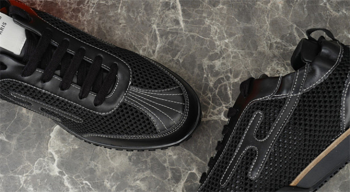 H**me5 Sneaker