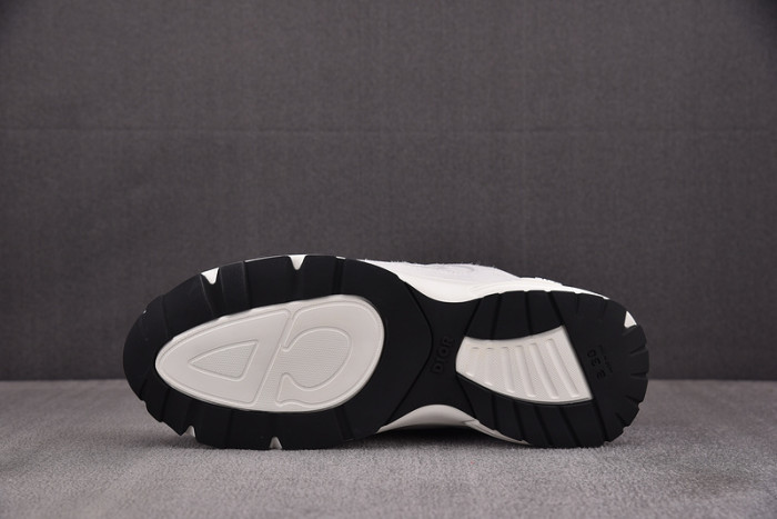 D10R B30 SNEAKER