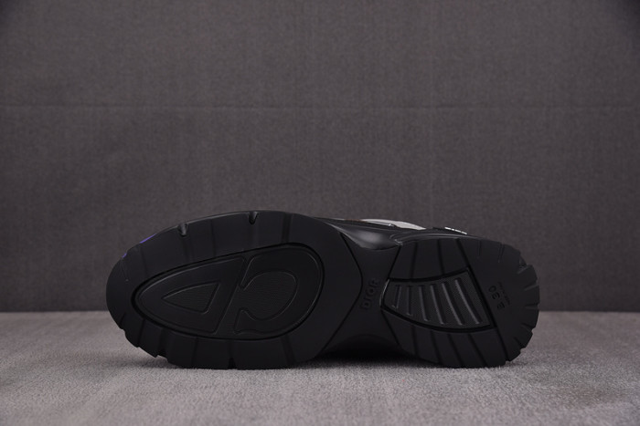 D10R B30 SNEAKER