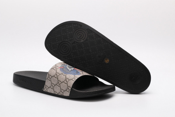 Gu66 SLIPPERS