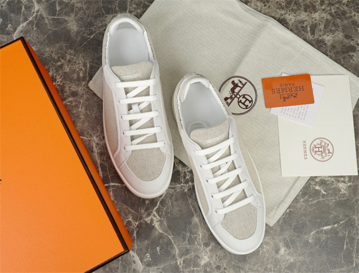 H**me5 Sneaker
