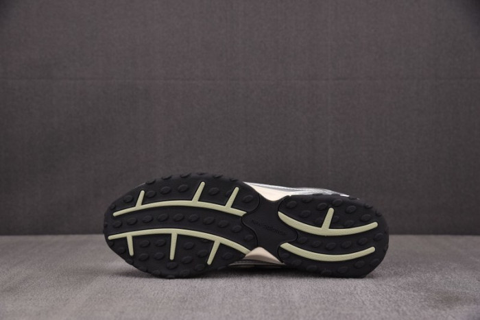 N3w Balance 204L Silver Metallic Sage Green U204LSWB