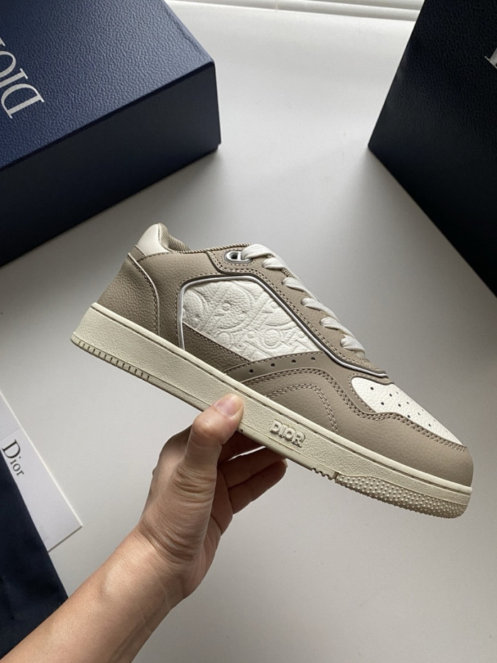 D10R B27 Sneaker