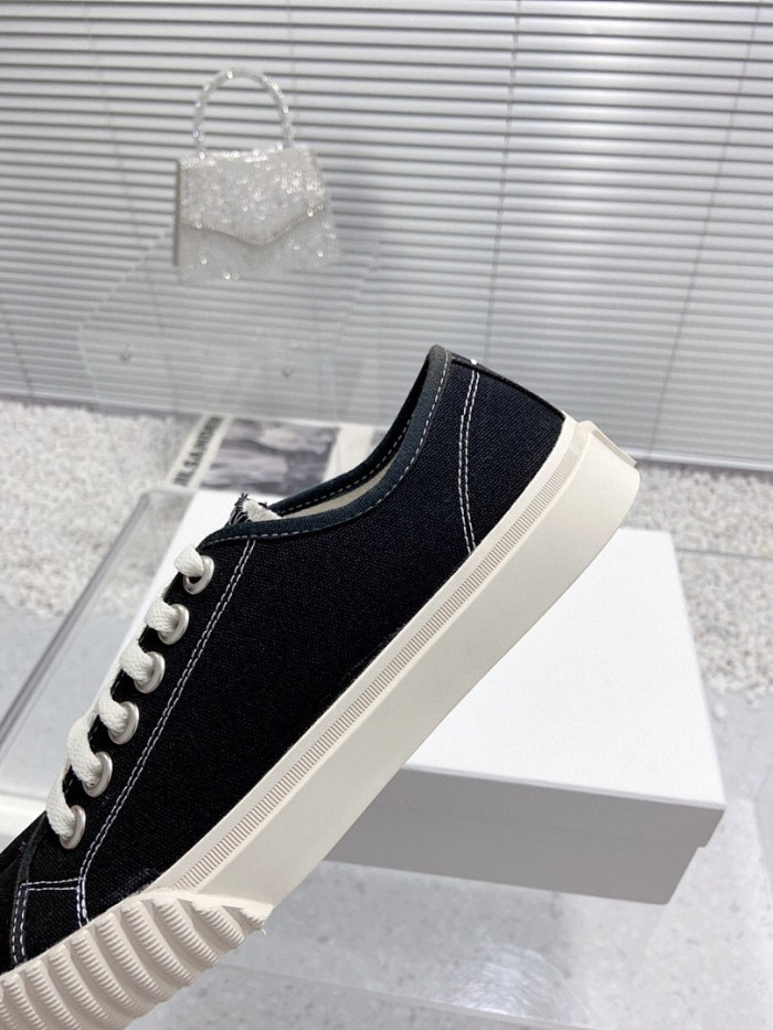 Ma1s0n Marg*e1a Tabi Low Top
