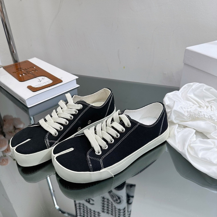 Ma1s0n Marg*e1a Tabi Low Top
