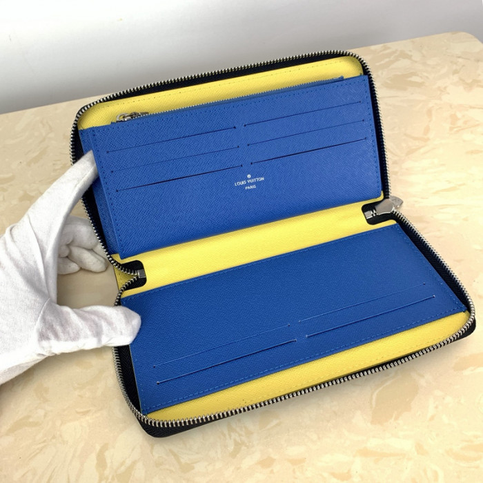 lou1su1tt Wallet 21*11.5*2CM