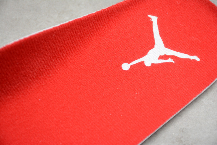 Air Jordan 4 Retro Metallic Red CT8527-112
