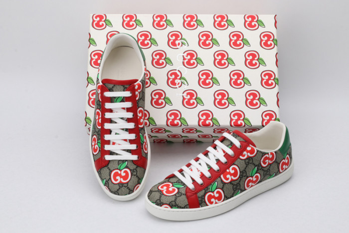 Gu66 Ace Embroidered Low-Top Sneaker