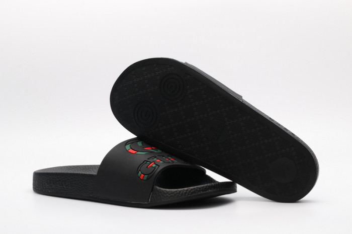 Gu66 SLIPPERS