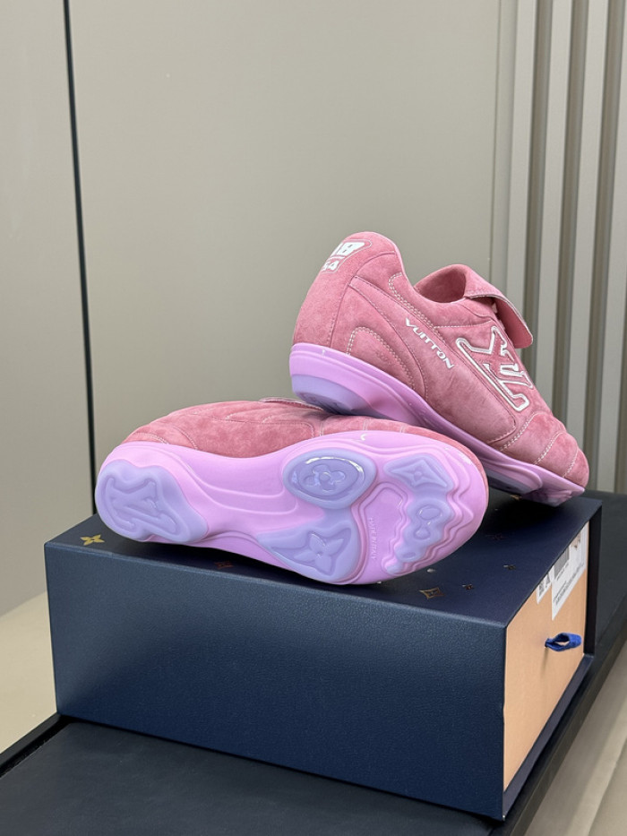 Lou1su1tt Footprint Soccer Pink