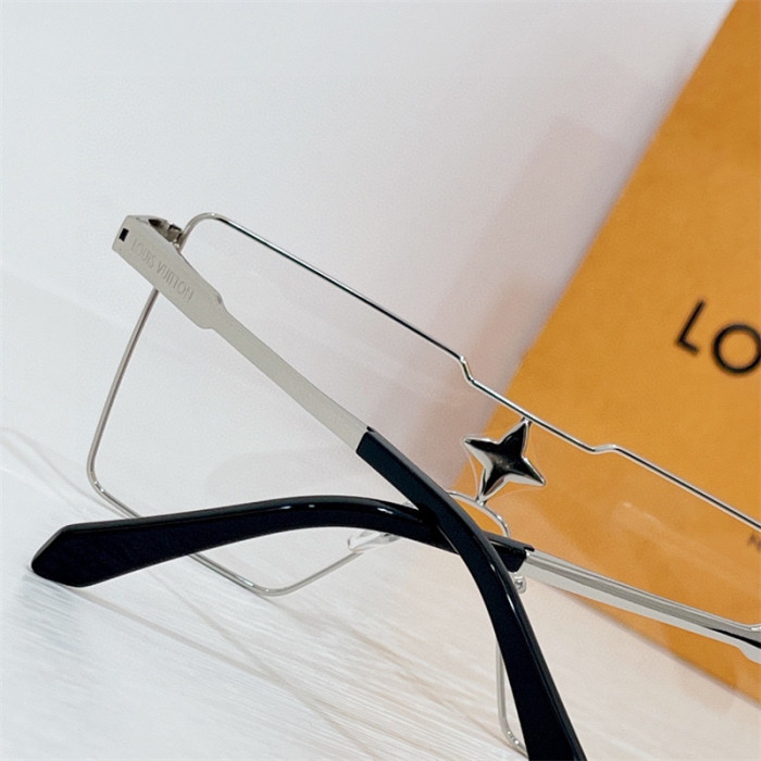 Lou1su1tt Sunglasses