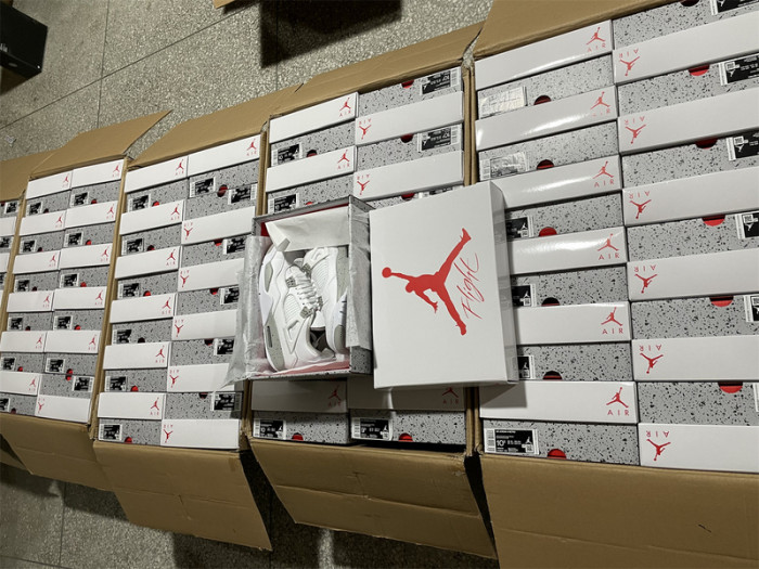 Air Jordan 4 Retro White Oreo (2021) CT8527-100