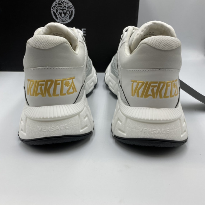 VERS SNEAKERS