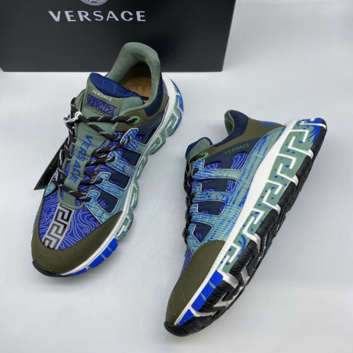 VERS SNEAKERS