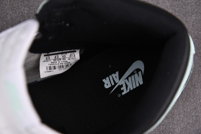 AIR Jordan 1 Retro High Igloo 861428-100
