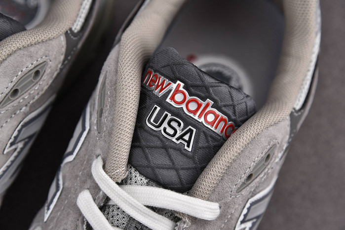 N3W BLANCE SNEAKER