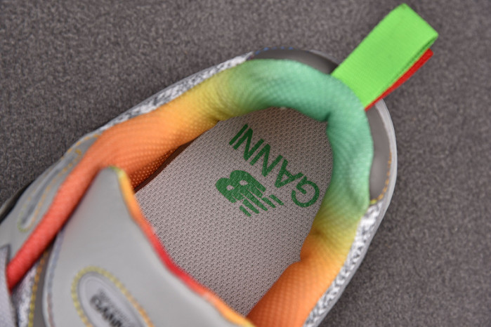 N3W BLANCE SNEAKER
