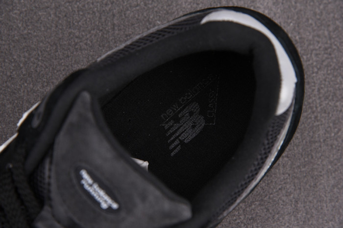 N3W BLANCE SNEAKER
