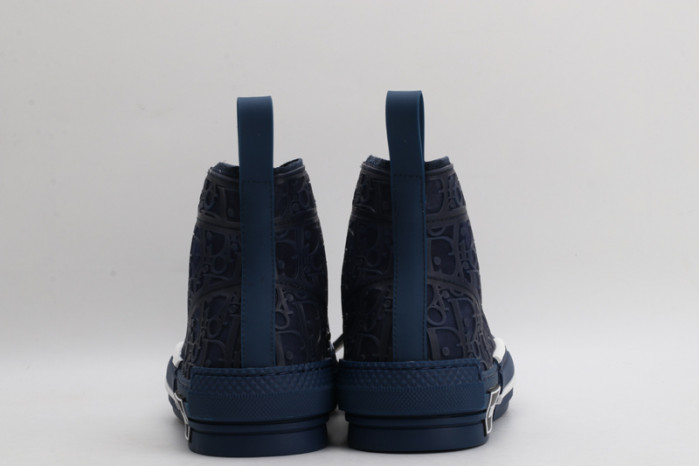 D10R B23 Oblique High Top Sneaker